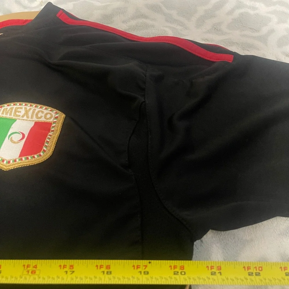 Mexico Soccer Jersey‎ GOOL Futbol Tee Black Gold Red Crest Mens